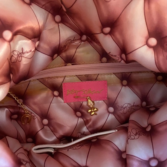 Vintage Betsey Johnson hobo Cream Shoulder Bag with Gold Studs - Picture 6 of 13